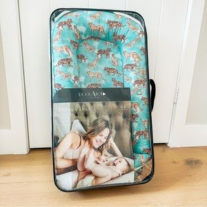 Dockatot Deluxe+ Dock Jungle Cat Excellent Condition!